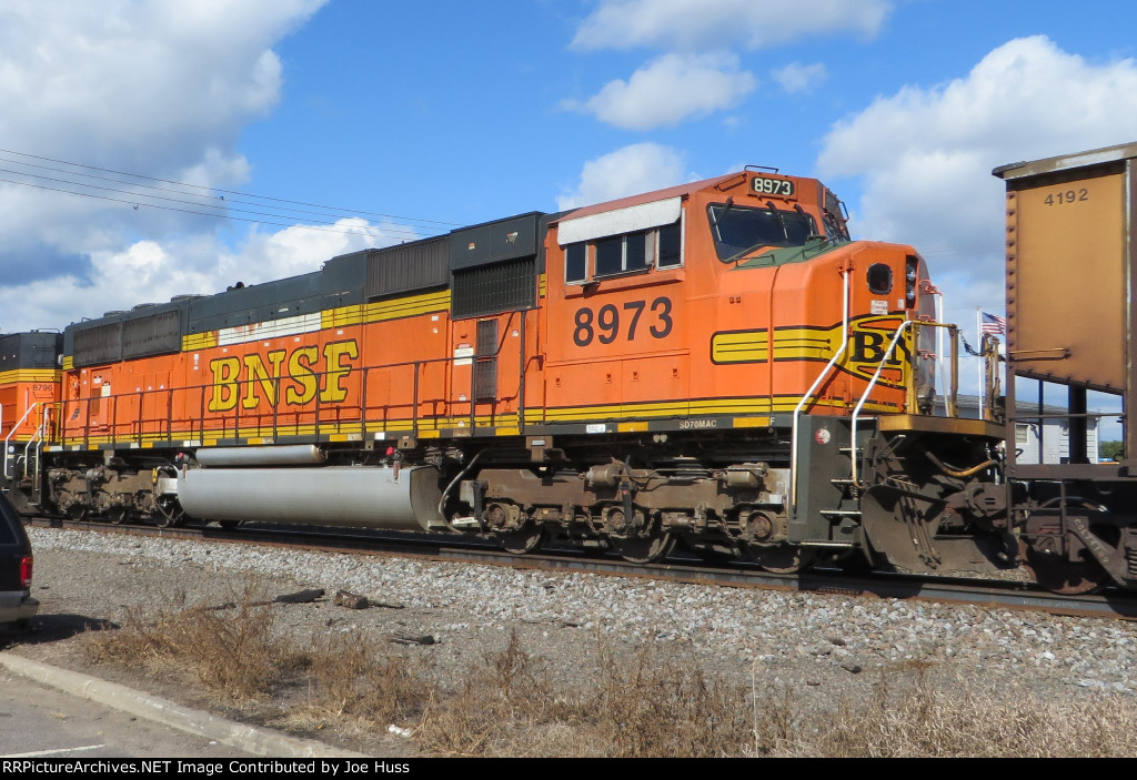 BNSF 8973